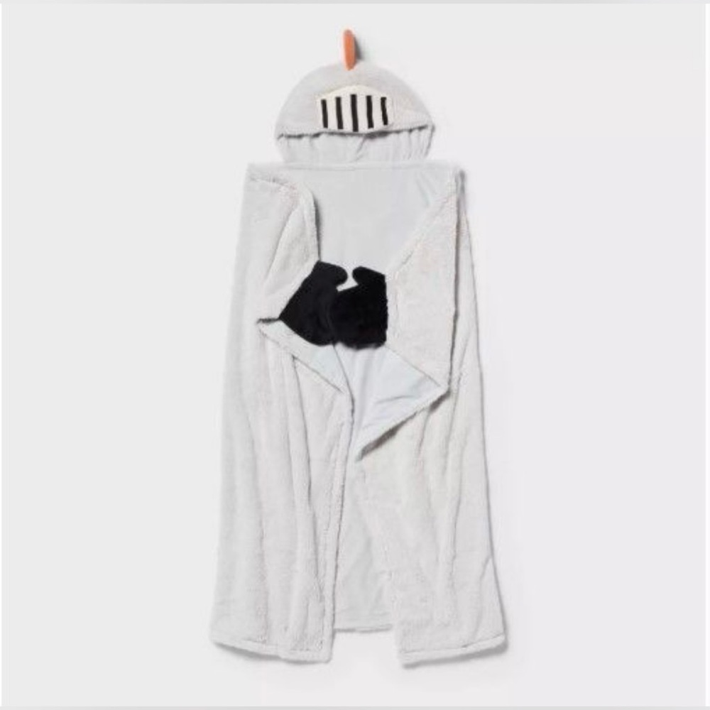 NWT Pillowfort Knight Kids Hooded Blanket​​​​
